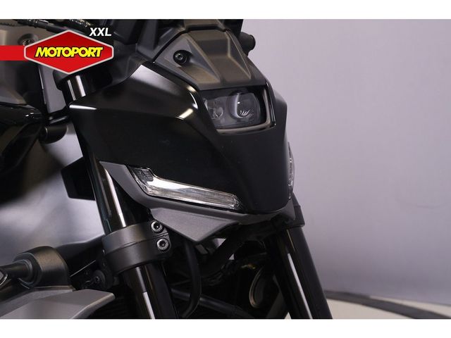 yamaha - mt-09-y-amt