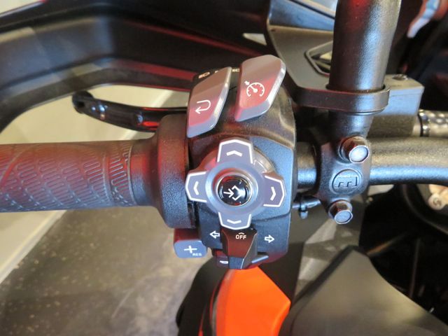 ktm - 1290-super-adventure-s