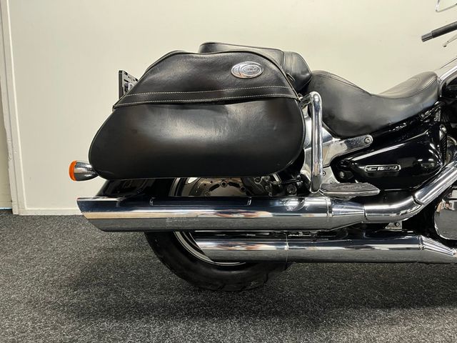 suzuki - intruder-c-1500