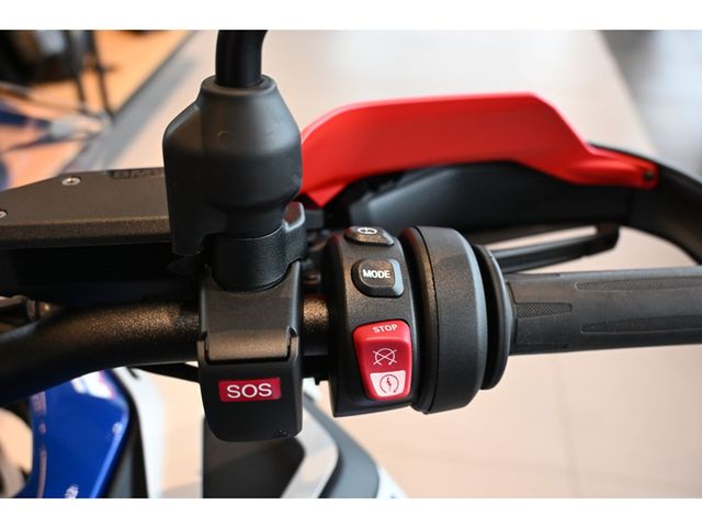 bmw - r-1300-gs-adventure-trophy