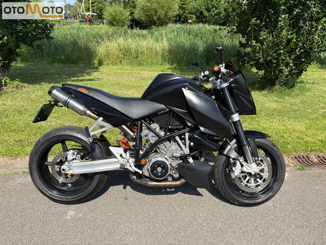 ktm - 990-super-duke