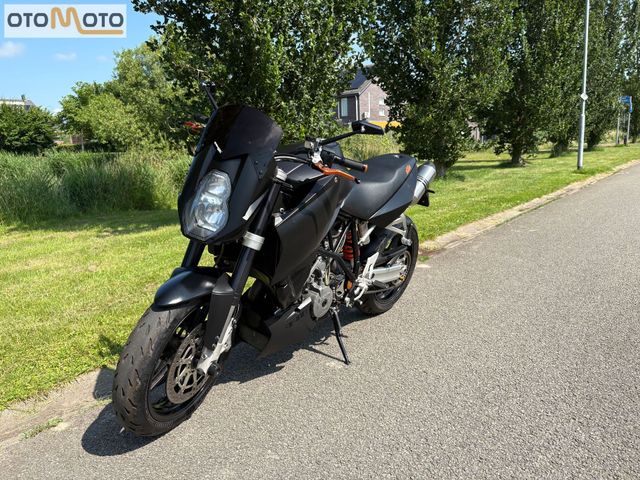 ktm - 990-super-duke