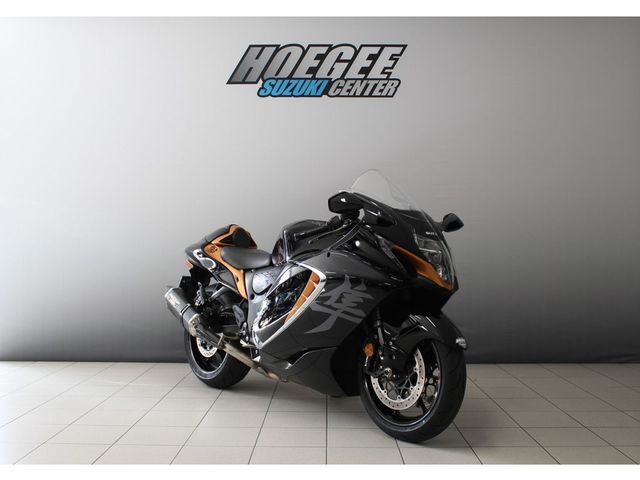 suzuki - gsx-r-1300-hayabusa
