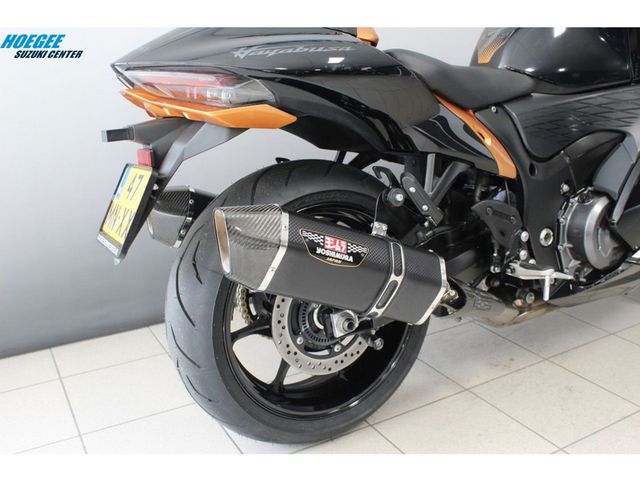 suzuki - gsx-r-1300-hayabusa