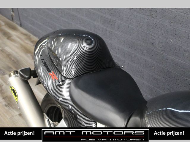 suzuki - gsx-r-1300-hayabusa