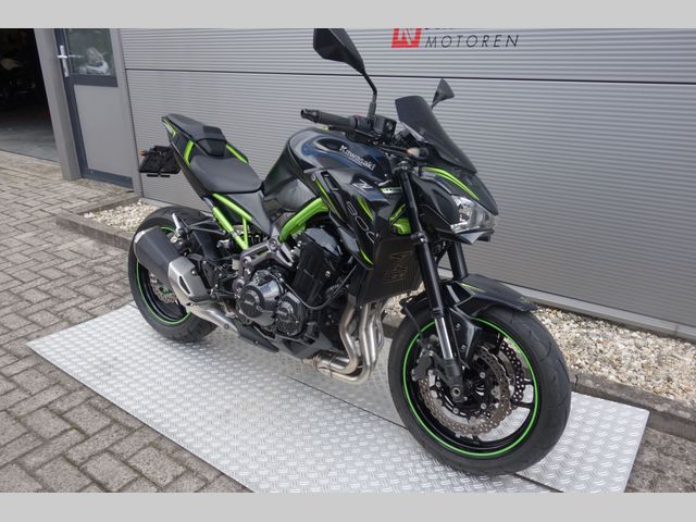 kawasaki - z900