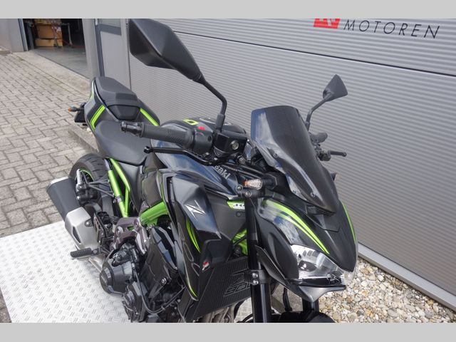 kawasaki - z900