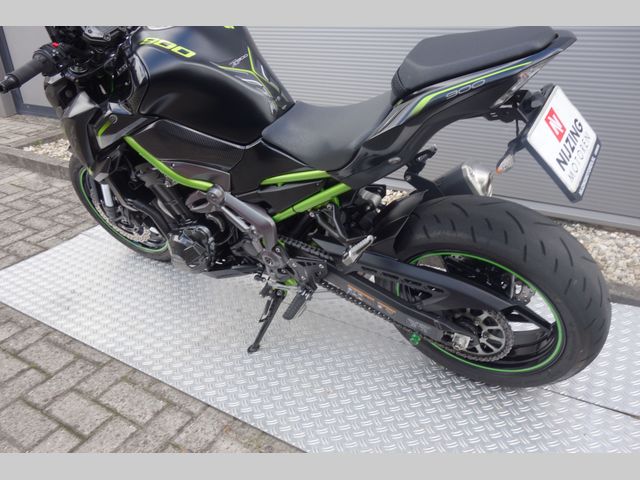 kawasaki - z900