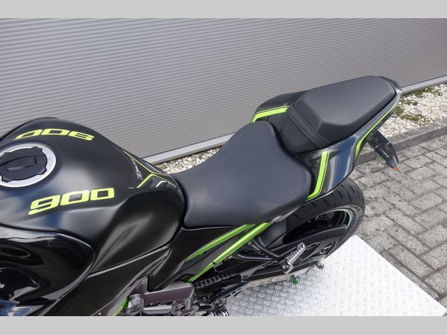 kawasaki - z900