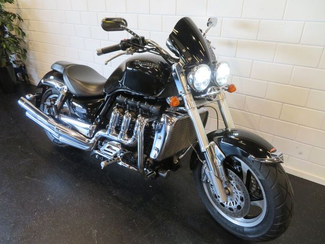 triumph - rocket-iii-roadster