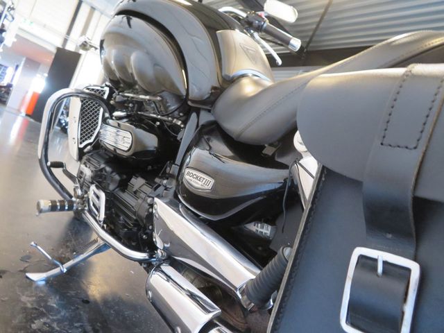 triumph - rocket-iii-roadster