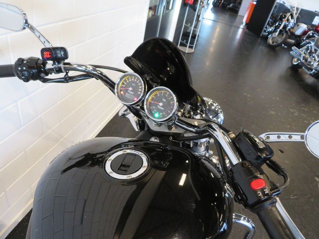 triumph - rocket-iii-roadster