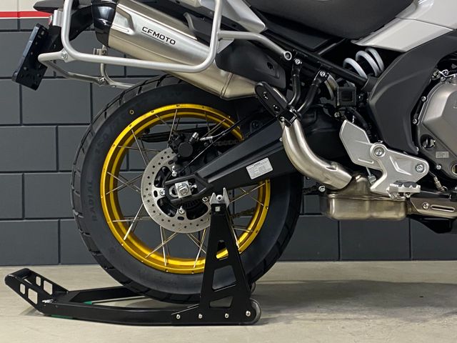 cfmoto - 700-mt-adventure