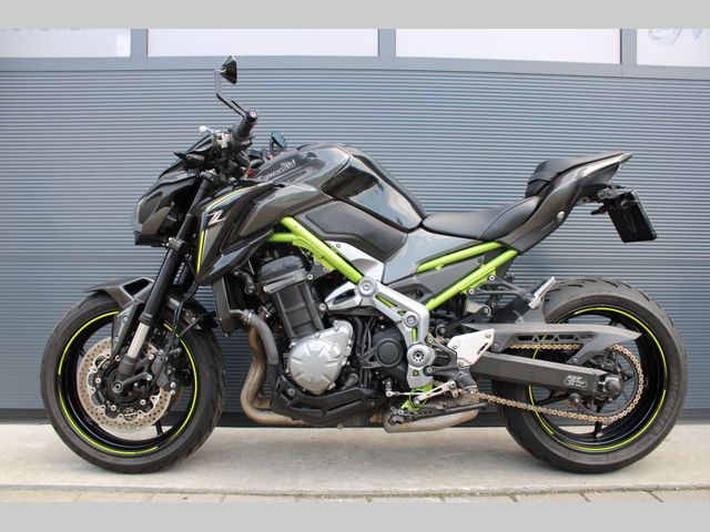 kawasaki - z900