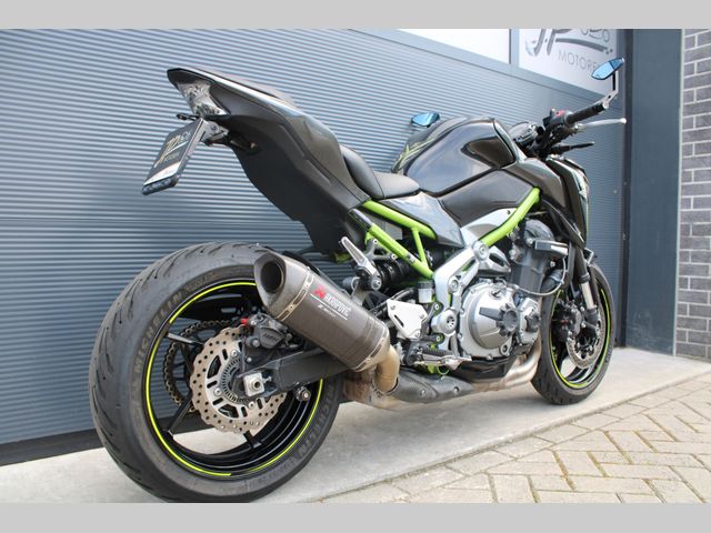 kawasaki - z900