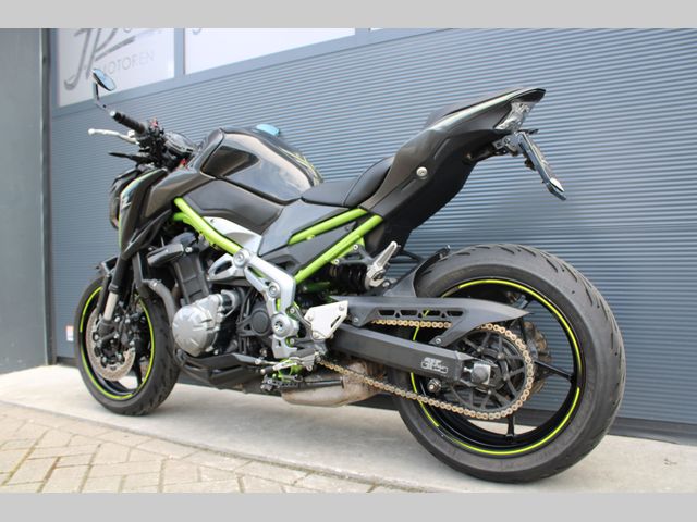 kawasaki - z900