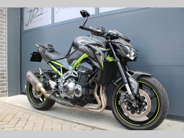 kawasaki - z900