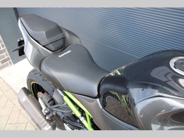 kawasaki - z900