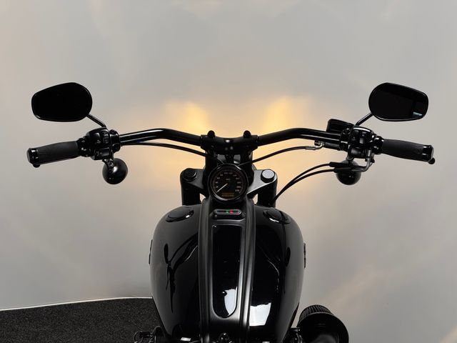 harley-davidson - rocker-fxcw