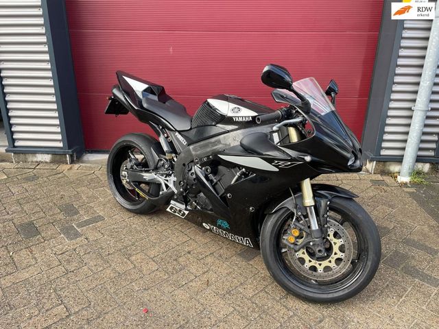 yamaha - yzf-r1