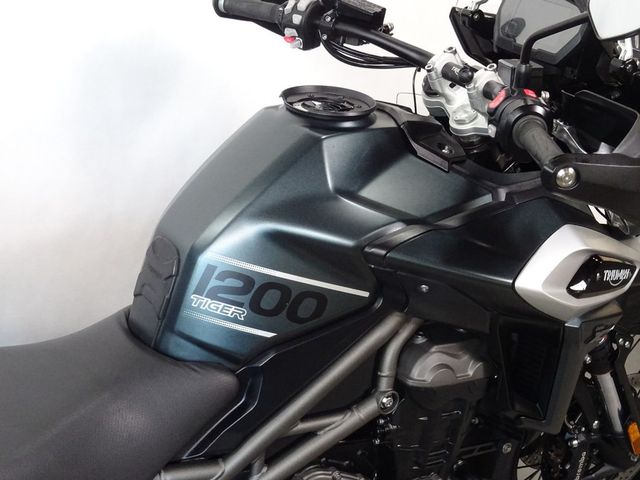 triumph - tiger-1200-xca