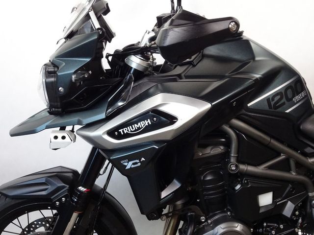 triumph - tiger-1200-xca