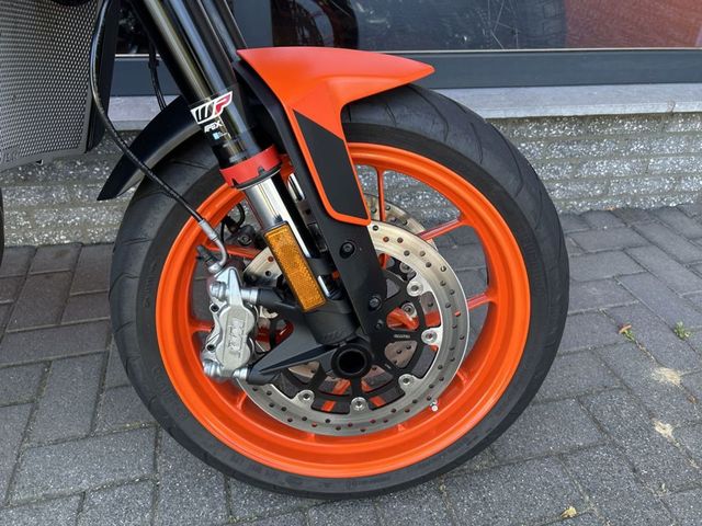 ktm - 890-duke-gp