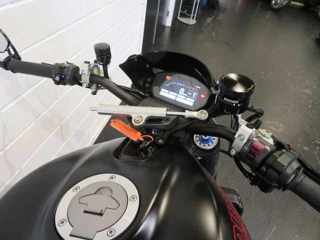 ducati - monster-1200-r