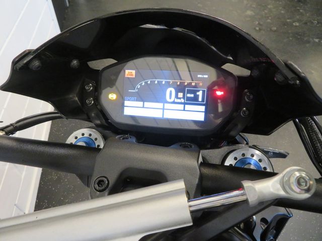 ducati - monster-1200-r