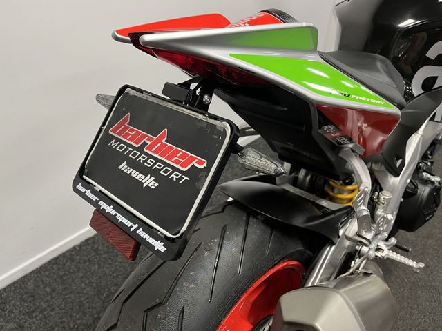aprilia - tuono--v4-1100-factory