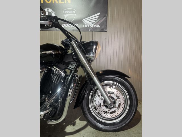 yamaha - xvs-1300-a-midnight-star