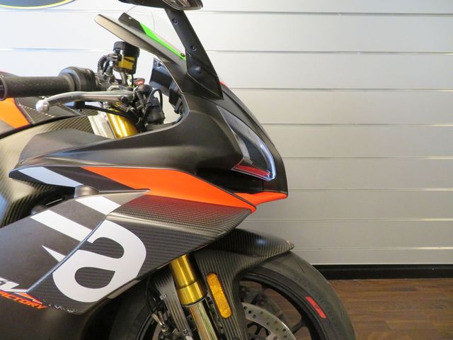 aprilia - rsv-4-factory-aprc