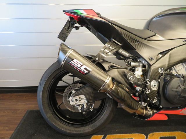 aprilia - rsv-4-factory-aprc