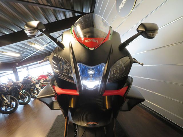 aprilia - rsv-4-factory-aprc