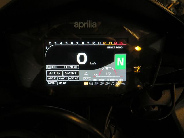 aprilia - rsv-4-factory-aprc