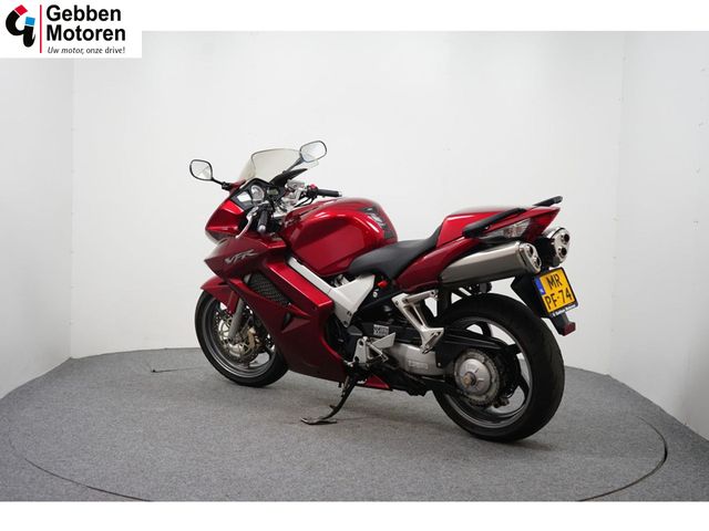 honda - vfr-800-fi-vtec-abs