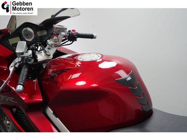 honda - vfr-800-fi-vtec-abs