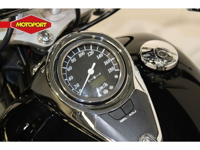 suzuki - vl-800-volusia