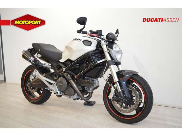 ducati - monster-696