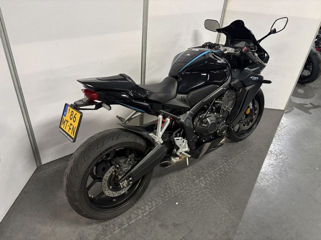 honda - cbr-650-r