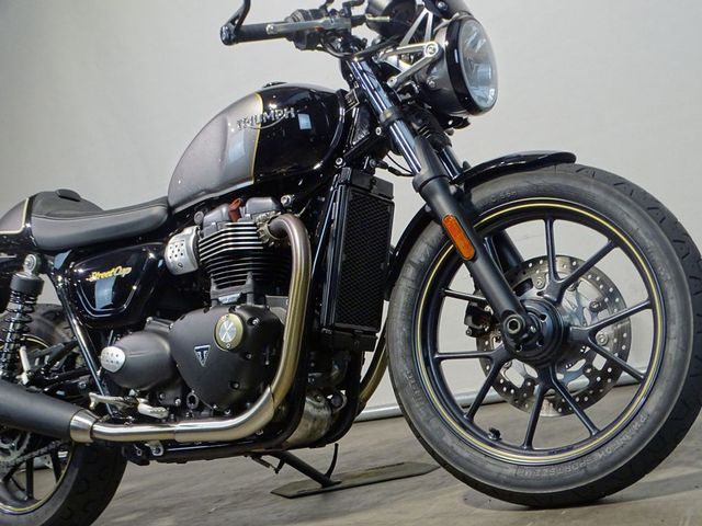 triumph - street-cup