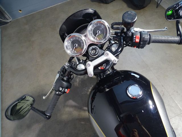 triumph - street-cup