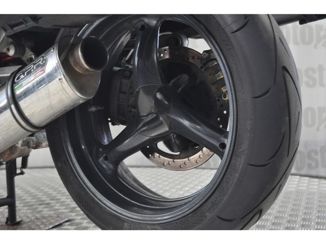 moto-guzzi - breva-1100