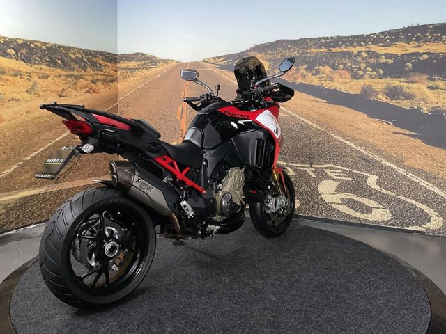 ducati - multistrada-v4-pikes-peak
