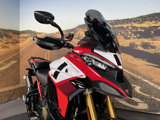ducati - multistrada-v4-pikes-peak