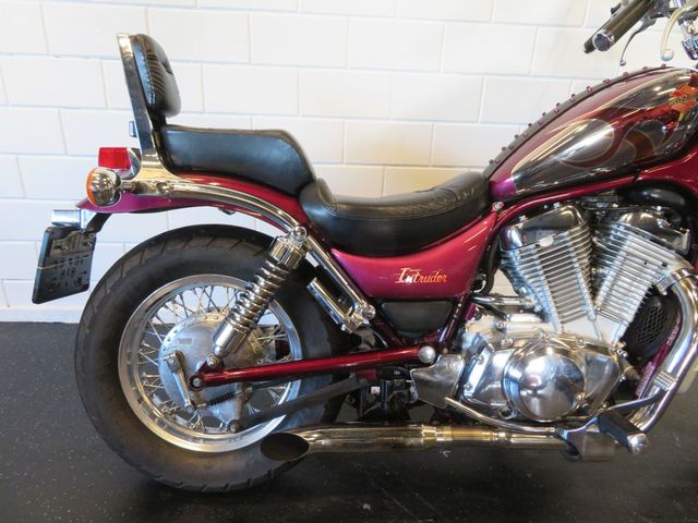 suzuki - vs-750-intruder