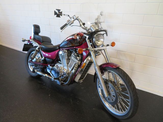 suzuki - vs-750-intruder