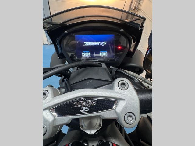 triumph - speed-triple-rs