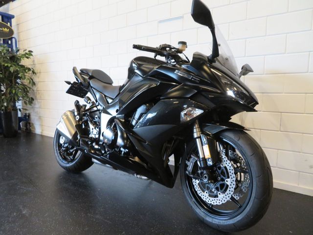 kawasaki - z-1000-sx-abs