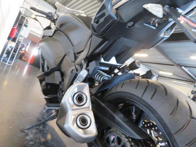 kawasaki - z-1000-sx